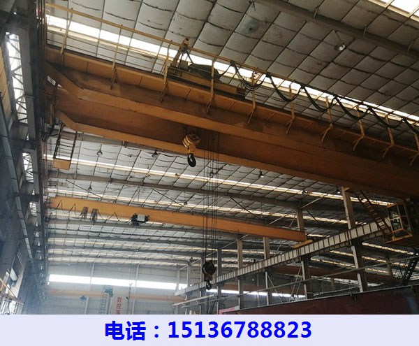 内蒙古赤峰双梁行吊生产厂家分享双梁行吊贝型